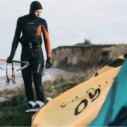 Mystic Marshall 3mm Neoprene Hood 10 Mystic Marshall 3mm Neoprene Hood -Diving Equipment Store 31717 202120Mystic20Marshall20Long203mm20Neoprene20Hood2020003020 20Black20444.2000x2000