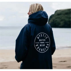 Mystic Explore 2.0 Changing Robe / Poncho 17 Mystic Explore 2.0 Changing Robe / Poncho -Diving Equipment Store 39625 202320Mystic20Explore202.020Changing20Robe20Poncho2035018.22027520 20Night20Blue20a3.2000x2000