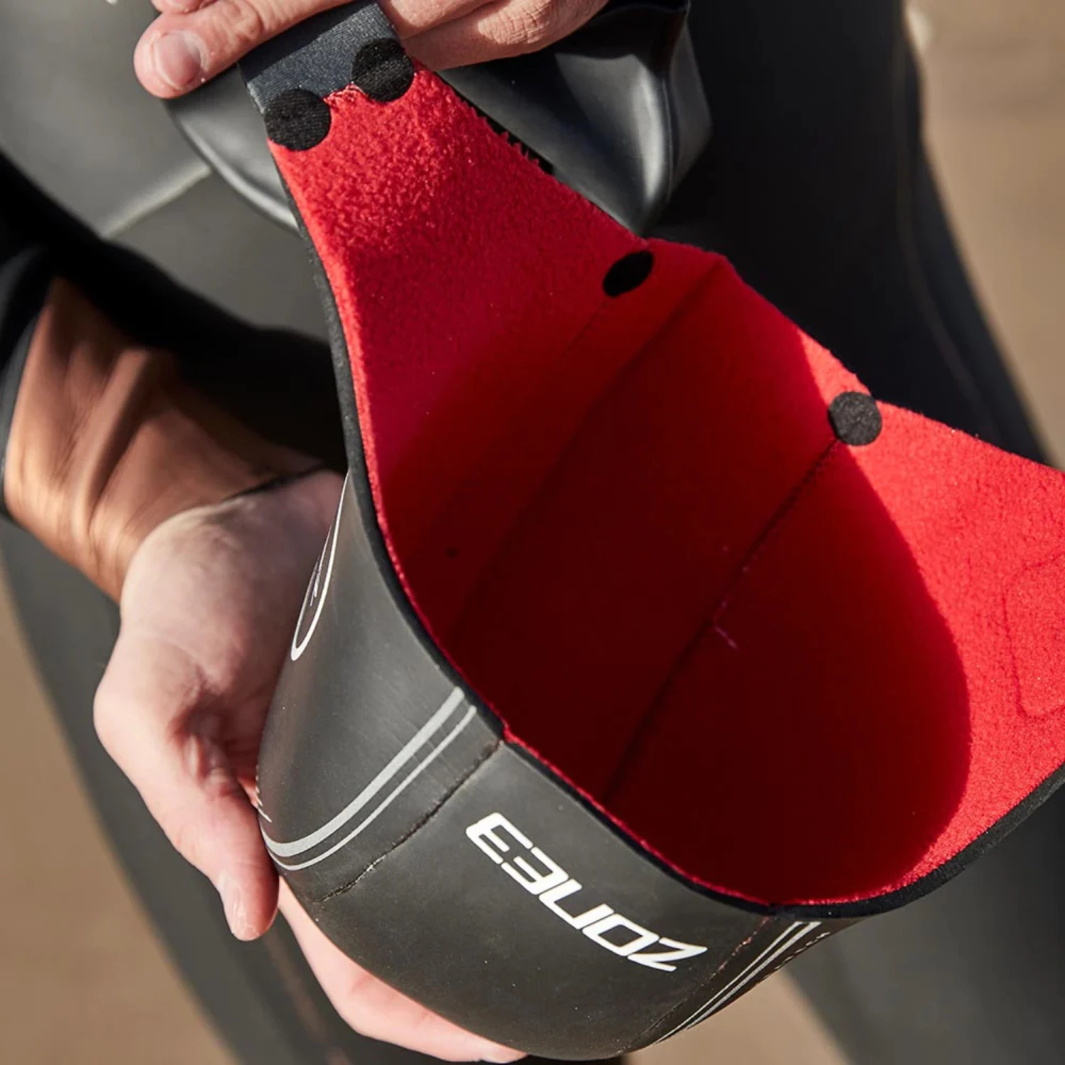 Zone3 Zone 3 Heat-Tech Wetsuit Cap 4 Zone3 Zone 3 Heat-Tech Wetsuit Cap - Image 4