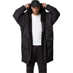 Mystic Dark Tech Series Explore 2.0 Poncho 14 Mystic Dark Tech Series Explore 2.0 Poncho -Diving Equipment Store 41714 202220Mystic20DTS20Poncho20Explore2035018.23001520 20Black20Front20Close20Up.2000x2000