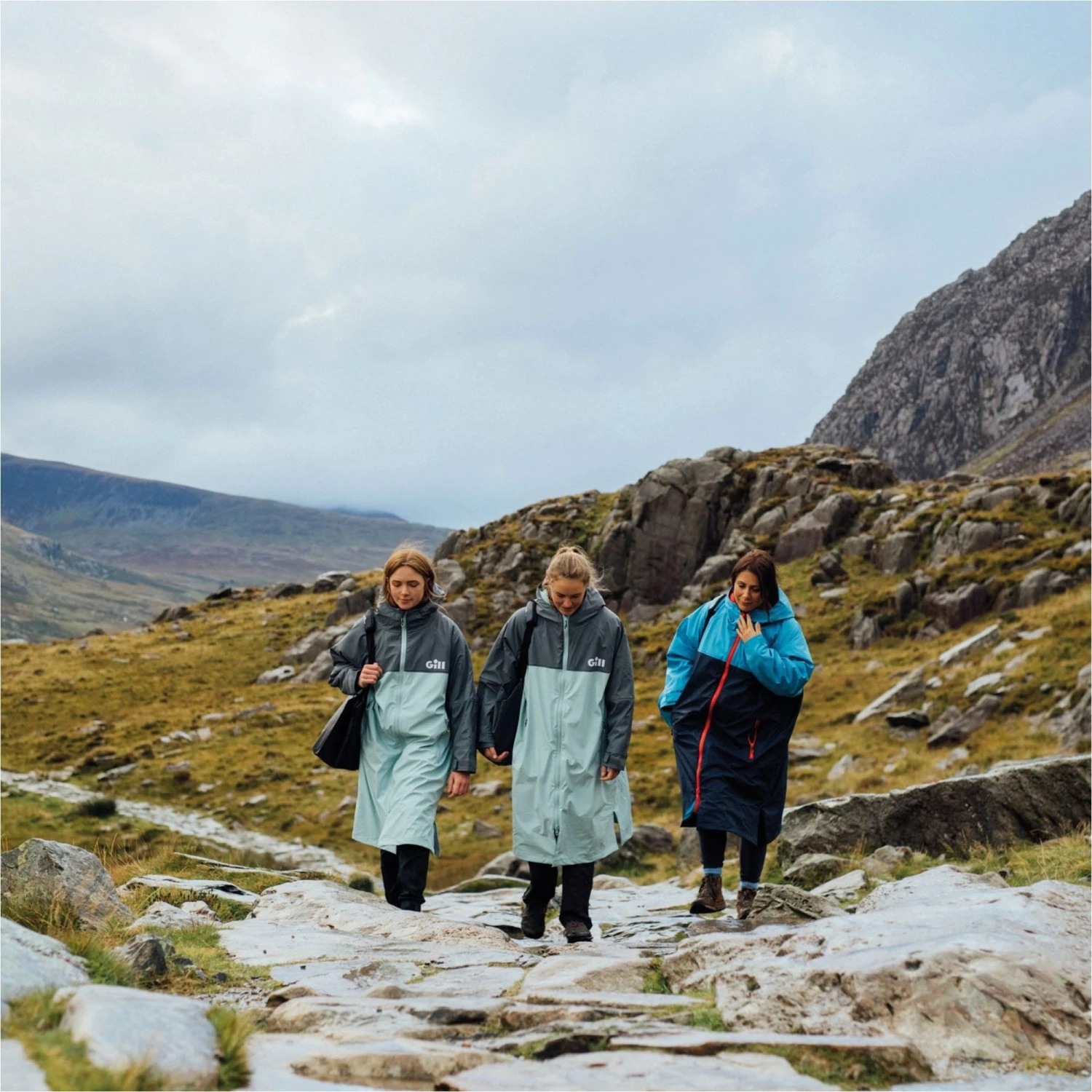 GILL Aqua Parker Change Robe 5 GILL Aqua Parker Change Robe - Image 5