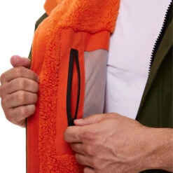 Red Paddle Co. Red Paddle Pro Change 2.0 Short Sleeve Change Robe 12 Red Paddle Co. Red Paddle Pro Change 2.0 Short Sleeve Change Robe -Diving Equipment Store 45262 202320Red20Paddle20Pro20Change202020Short20Sleeve20Change20Robe20002009006012220 20Parker20Green2020Close20Up203.2000x2000