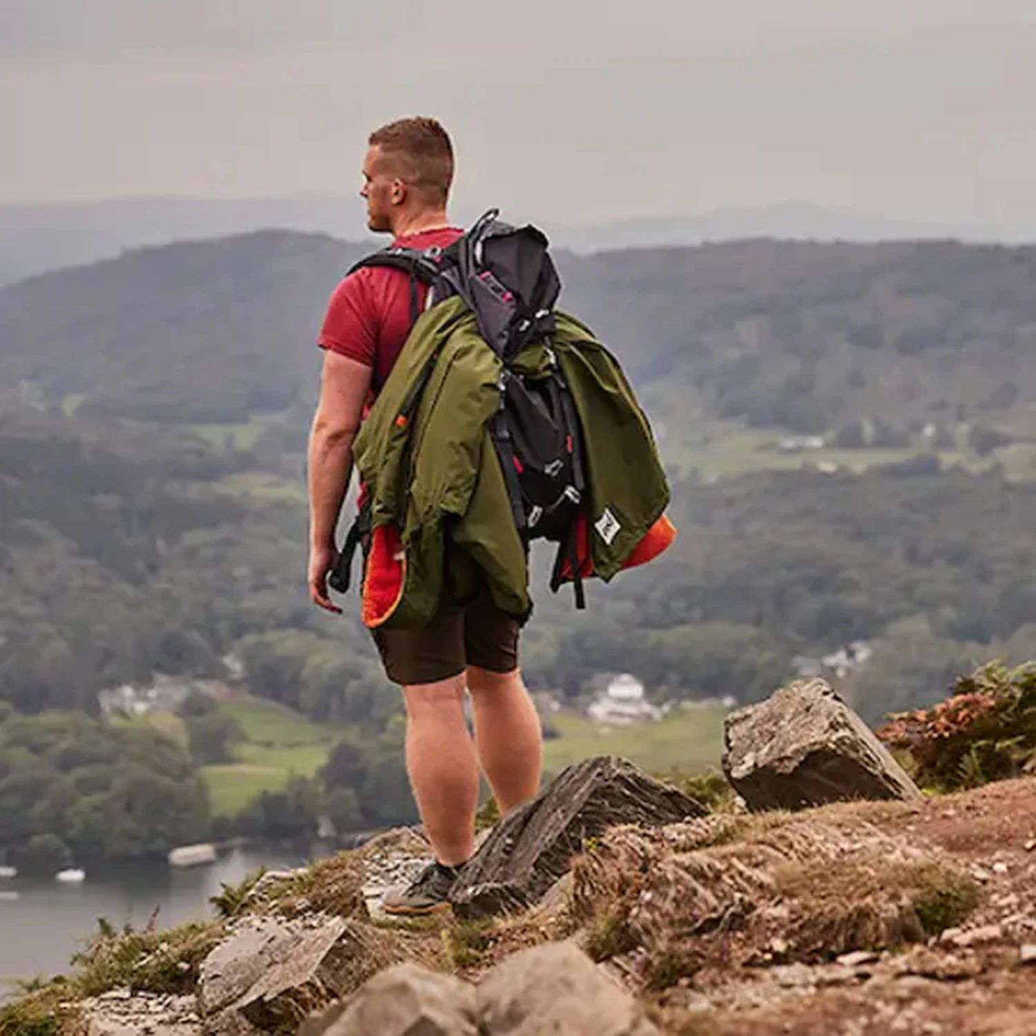 Red Paddle Co. Red Paddle Pro Change 2.0 Short Sleeve Change Robe 8 Red Paddle Co. Red Paddle Pro Change 2.0 Short Sleeve Change Robe - Image 8