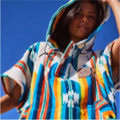 Slowtide York Hooded Towel Change Robe / Poncho 12 Slowtide York Hooded Towel Change Robe / Poncho -Diving Equipment Store 45980 202320Slowtide20York20Hooded20Towel20Change20Robe20Poncho20ST10920 20Multi206.2000x2000