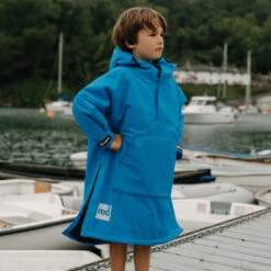 Red Paddle Co. Junior Dry Changing Poncho -Diving Equipment Store 46257 202420Red20Paddle20Co20Junior20Dry20Changing20Poncho200020090060120 20Marine204.2000x2000