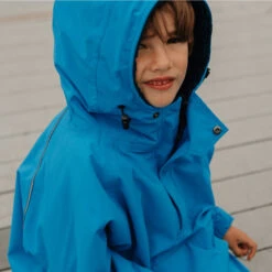 Red Paddle Co. Junior Dry Changing Poncho -Diving Equipment Store 46257 202420Red20Paddle20Co20Junior20Dry20Changing20Poncho200020090060120 20Marine205.2000x2000