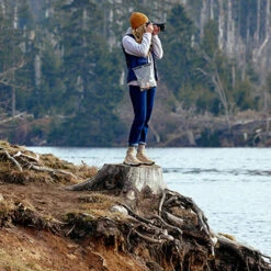 Fidlock Magnetic Mega Dry Bag 8 Fidlock Magnetic Mega Dry Bag -Diving Equipment Store Dry20Bag20Mega20XL sized20magnetic20self sealing20bag20Lifestyle201.2000x2000